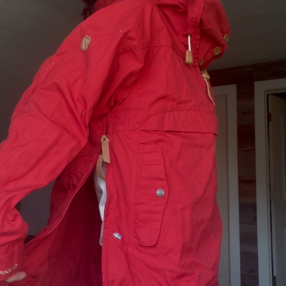 Red Fjällräven anorak parka - Picture 3 of 10